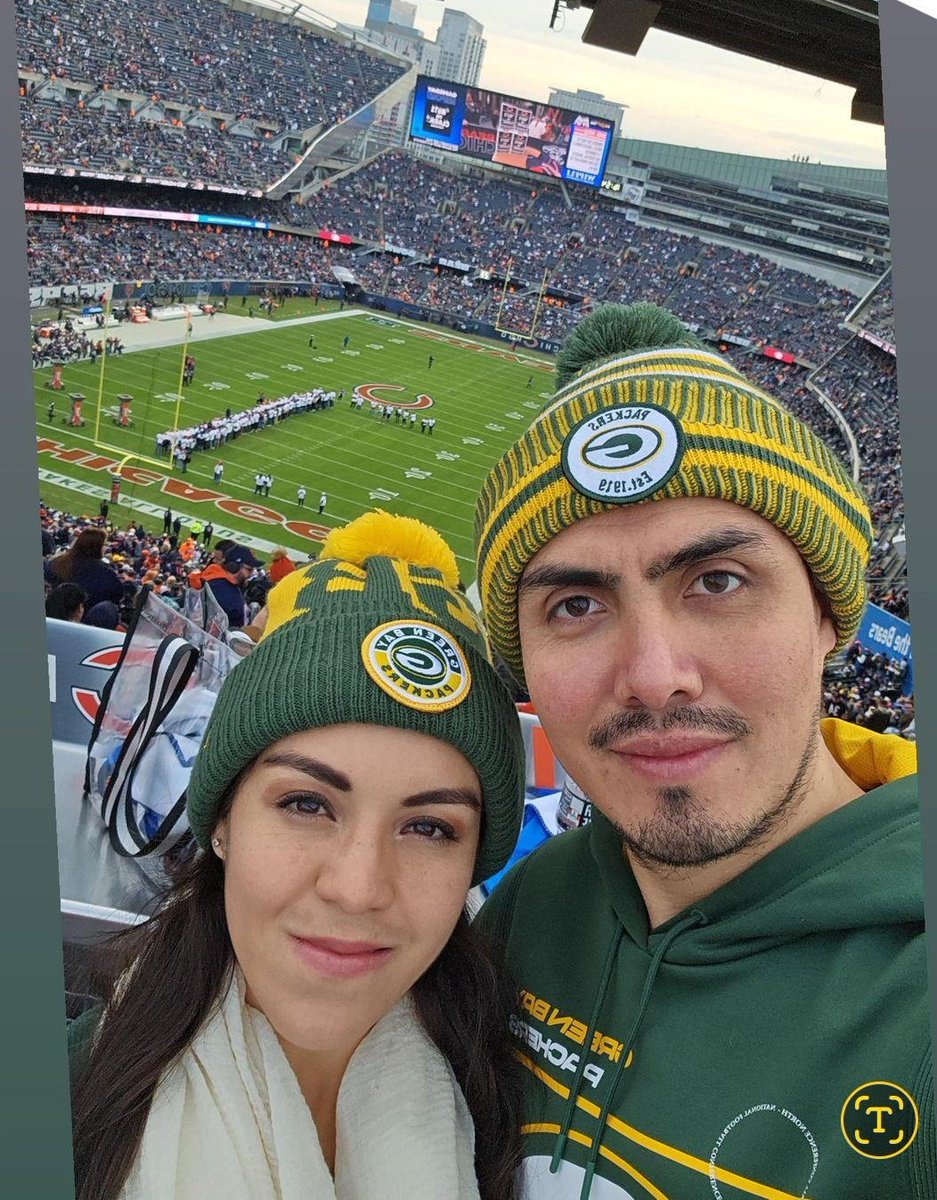 DavidAbrahamEl1's tweet photo. #NFLenTelevisa Go pack go!!🧀 https://t.co/3eOPIq1jm1