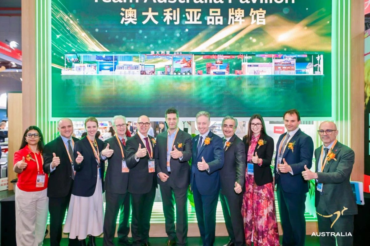 Azure_Group's tweet image. 🌏 On November 6, Stephanie Liu, Azure Group's China Managing Partner and AustCham Shanghai’s Non-Executive Director, had the honour of attending a prestigious event at The Grand Halls on Shanghai’s North Bund. 
--
#CIIE2024 #AustraliaChina #AzureGroup #AustChamShanghai