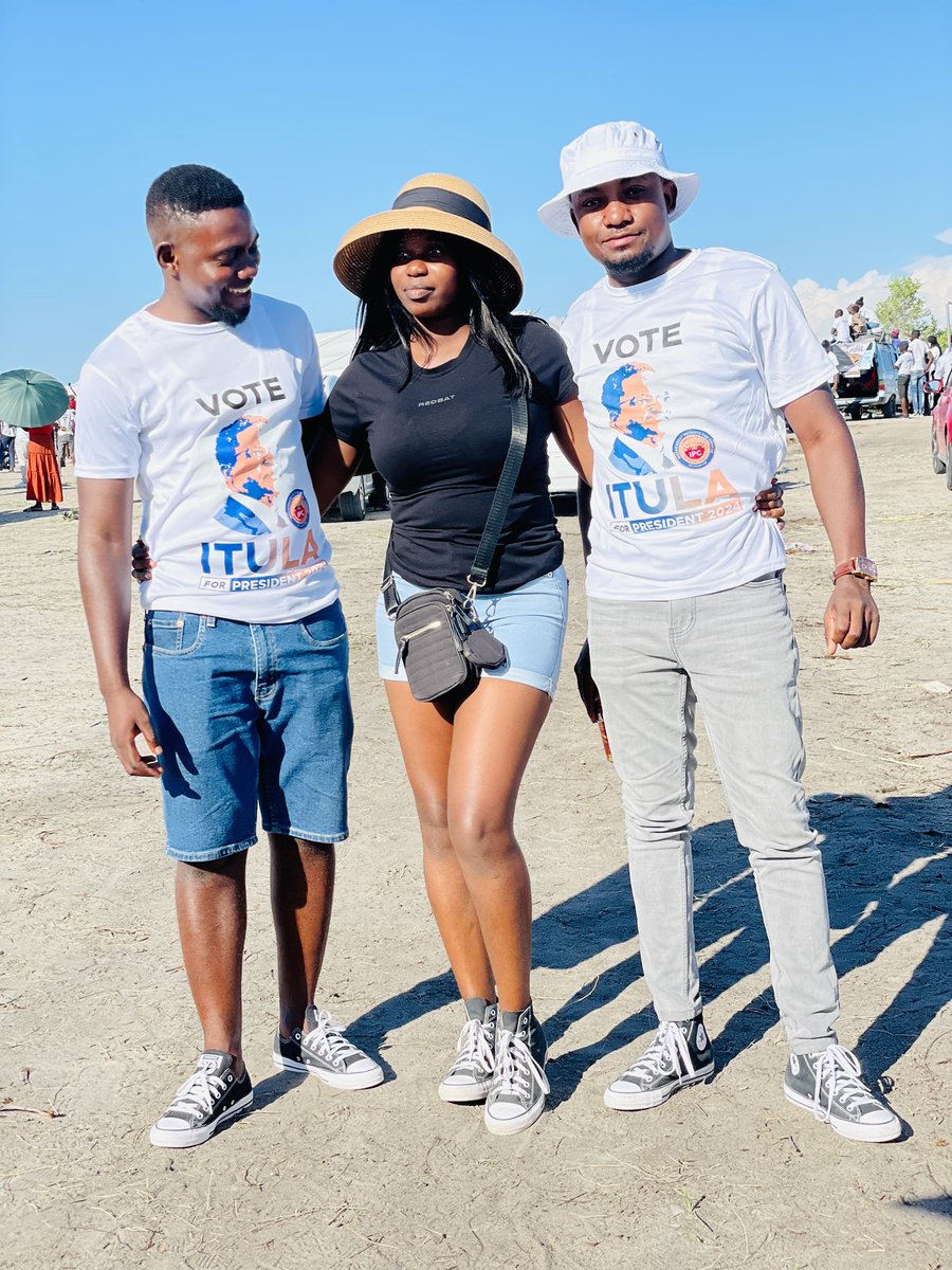 __b_class__6's tweet photo. We paint it white.#IamVotingIPC
#Vote4IPC
#VoteForItula
#NamibiaVotes2024 https://t.co/eZuTtk4eVZ