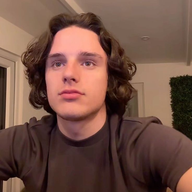 Josh is a feast for crows☆ tweet media