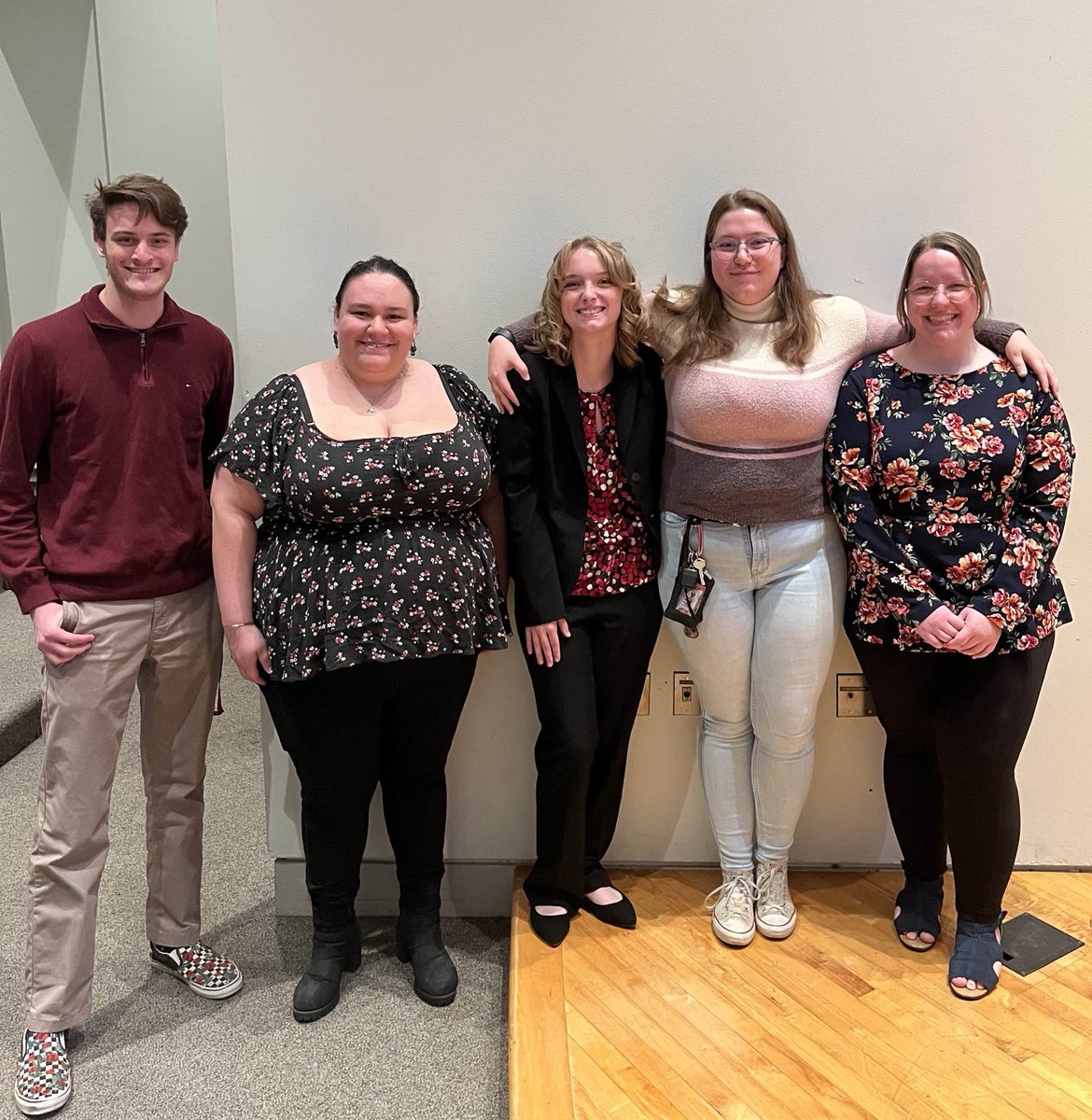🌟 Exciting News! 🌟 Our senior, Kassandra Smith, presented her seminar on Functionalization of Cerium Oxide Nanoparticles to Influence Hydrophobic Properties. Her dedication to her studies is truly inspiring. Proud of her hard work! 👏 #Nanotechnology #ProudMoment #Innovation