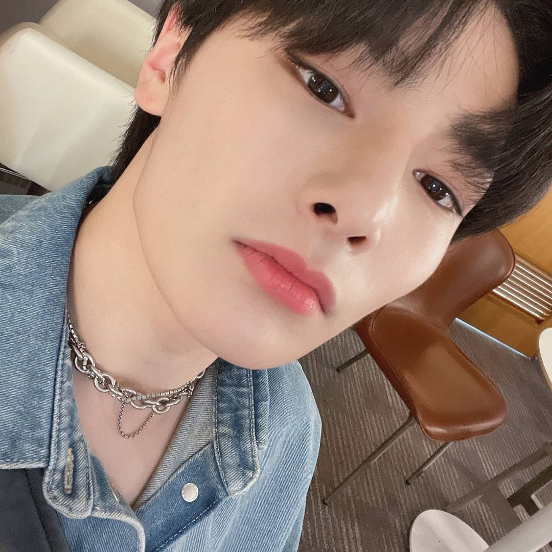 hyunlix_jeongho's tweet photo. 𝑌𝑎𝑛𝑔 𝐽𝑒𝑜𝑛𝑔𝑖𝑛 ~🫧🌦️~ 💚
{#StrayKids #Instagram #LOVE #IWillEnter #Jeongin #IN #I_N #ILOVEJEONGIN #Beautiful } https://t.co/SAFJxj10h7