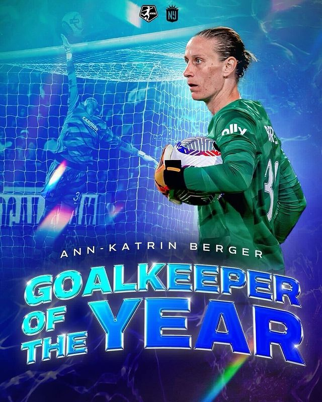 CFCWdaily's tweet photo. Congratulations to former Chelsea goalkeeper: Ann Katrin Berger on winning the NWSL goal keeper of the year in her debut season 
#CFCWLegend https://t.co/WmyK7RXxMU