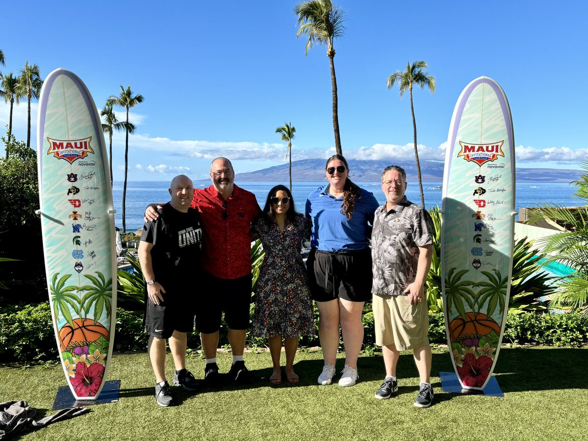 MarleneNavor's tweet photo. Fortunate to work with SID colleagues &amp; friends at this week’s @MauiInv 

@ryancworkman @doughauschild @claireejohnson_ @troyandrecubuff 

@CollSportsComm | #SIDLife https://t.co/AmMAz5f5lN