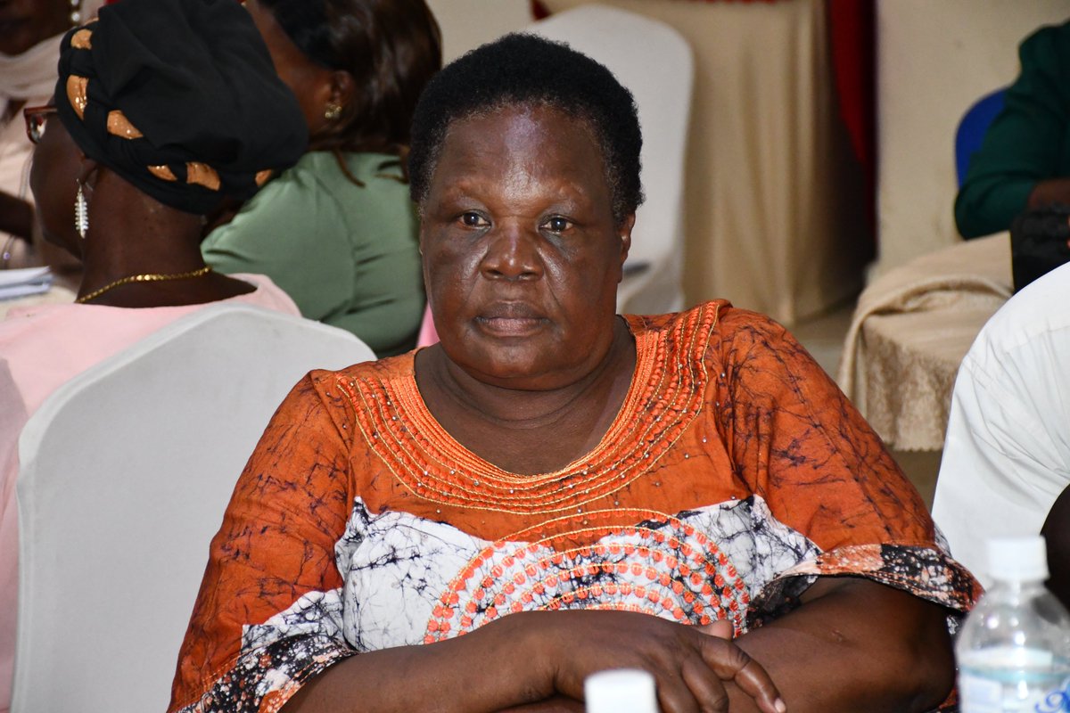 unwomenssudan's tweet photo. 1/ Regina Ossa Lullo, Director MOGCSW inspired participants to apply their skills in leadership roles.
This initiative equips women for impactful engagement in public consultations &amp; the constitution-making process.  #WomenInLeadership https://t.co/aaC8TXWssp