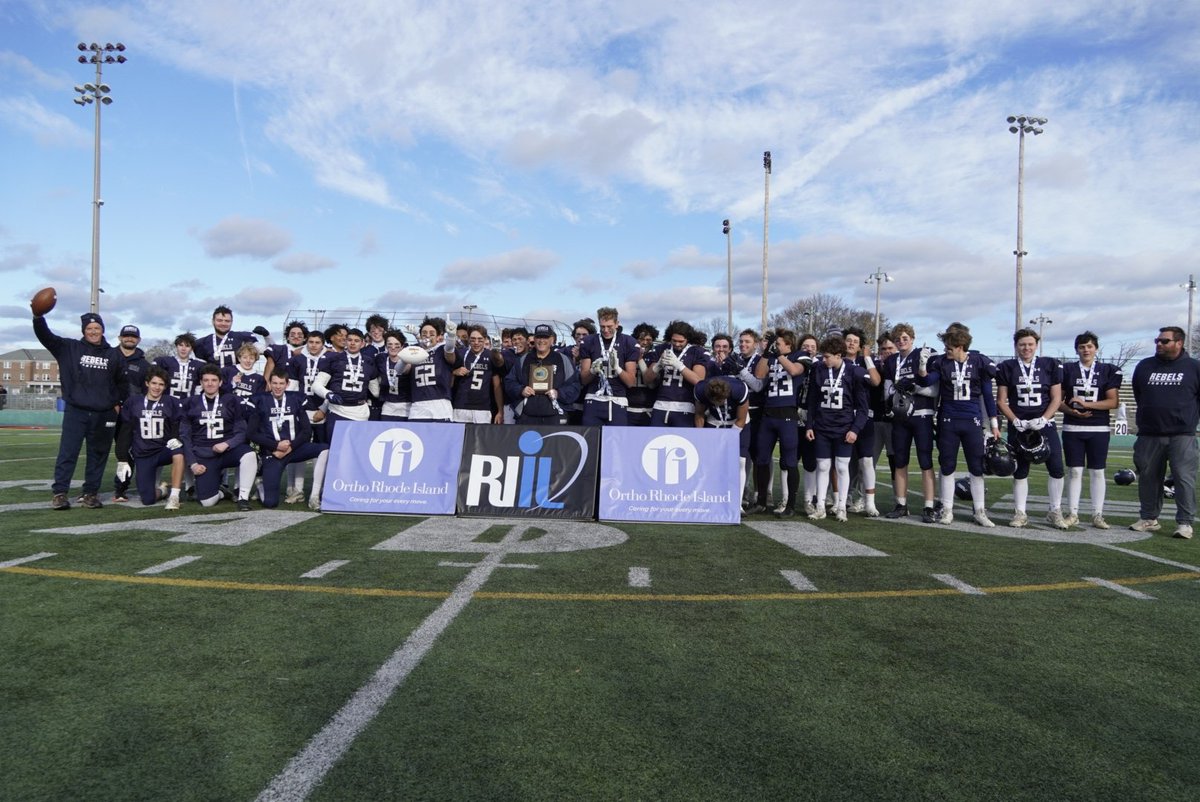 Ellis Santoro (@ellis__santoro) on Twitter photo <a href="/SKHSRI_Rebels/">SKHS Athletics</a> SK wins 29-0 and claims its first division title since 2008. Dominant performance. The Rebels only gave up three first downs the whole game. <a href="/SKHSRI_Rebels/">SKHS Athletics</a> SK wins 29-0 and claims its first division title since 2008. Dominant performance. The Rebels only gave up three first downs the whole game.