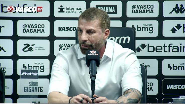vasco_xtra's tweet photo. 15min
Corinthians 2x0 Vasco

Mérito todo da diretoria. Parabéns Presidente! https://t.co/DbVdjHRxtZ