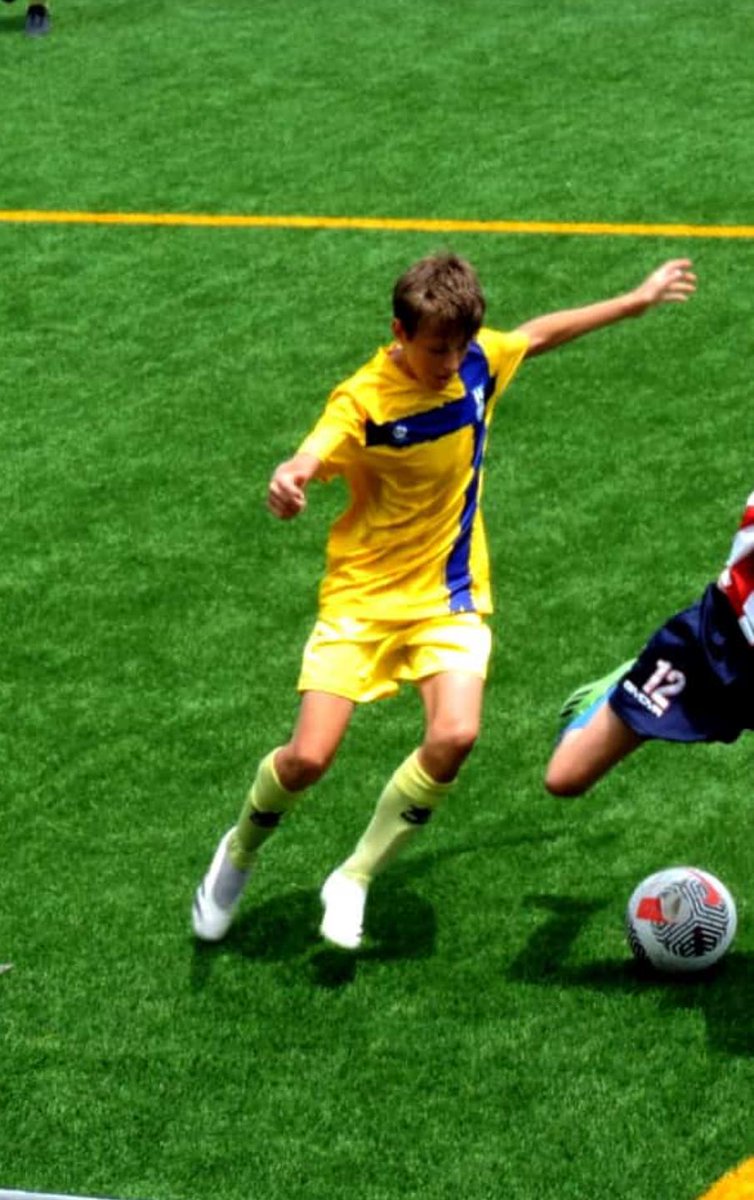 ⚽ INFORMACIÓN DE CANTERA ⚽

En el día de ayer Daniel Bejarano fue intervenido de su lesión. Tú club, el Huévar CF te desea una pronta recuperación.

#Elhuévarsomostodos #Elvalordelonuestro