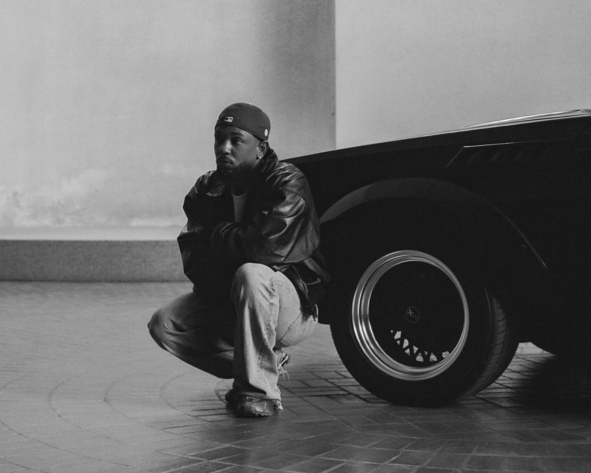 talkofthecharts's tweet image. Kendrick Lamar’s “squabble up” is aiming for a #1 debut on the Billboard Hot 100. It will be Kendrick’s milestone 5th #1 (3rd this year) and is on pace for the biggest US rap single debut by streams since his own “Not Like Us”.