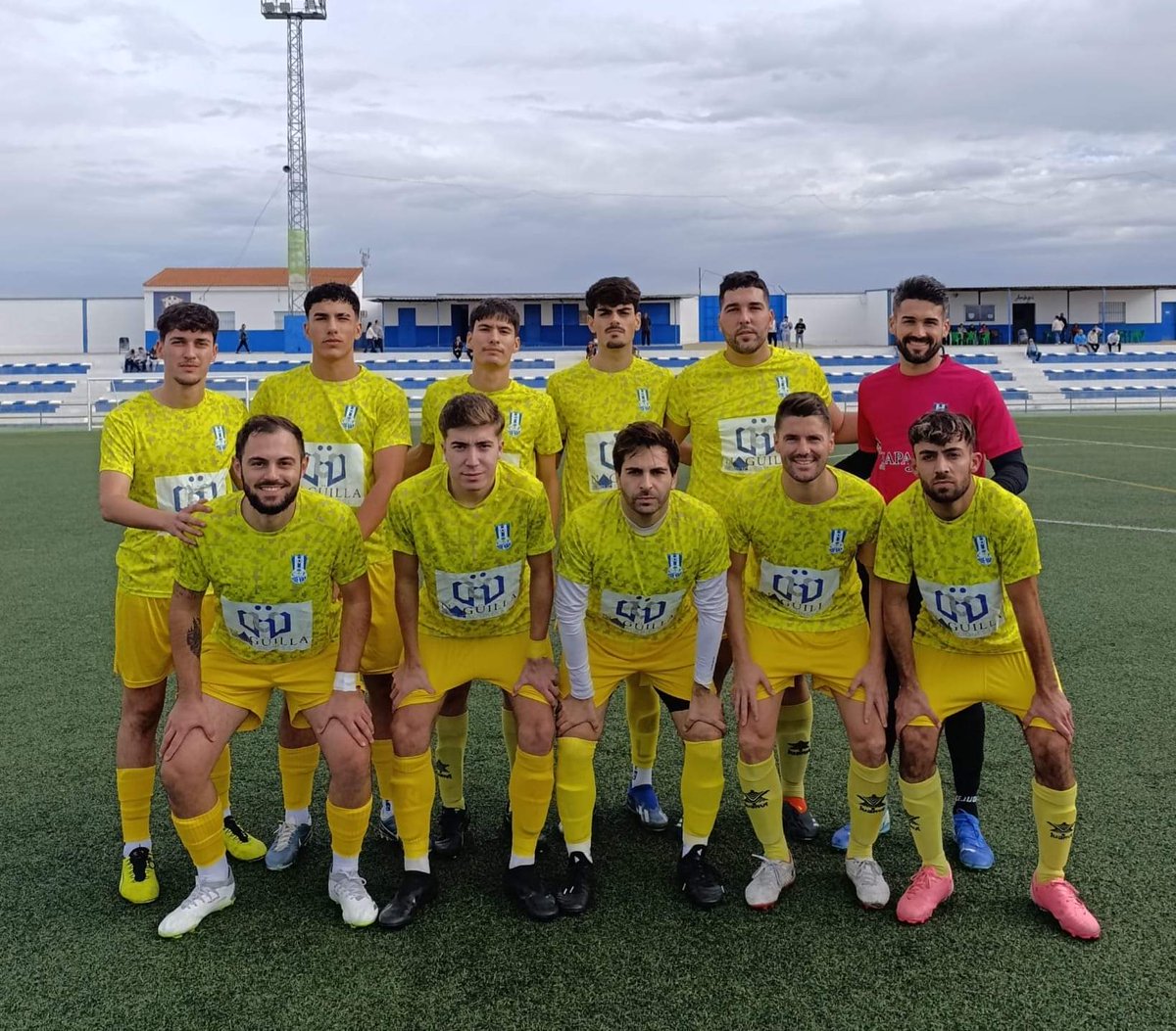 ⚽ EQUIPO SENIOR ⚽

CD AZNALCOLLAR 0 - 2 Huévar CF 

Fidalgo ⚽ 
Paco ⚽

#Elhuévarsomostodos #Elvalordelonuestro