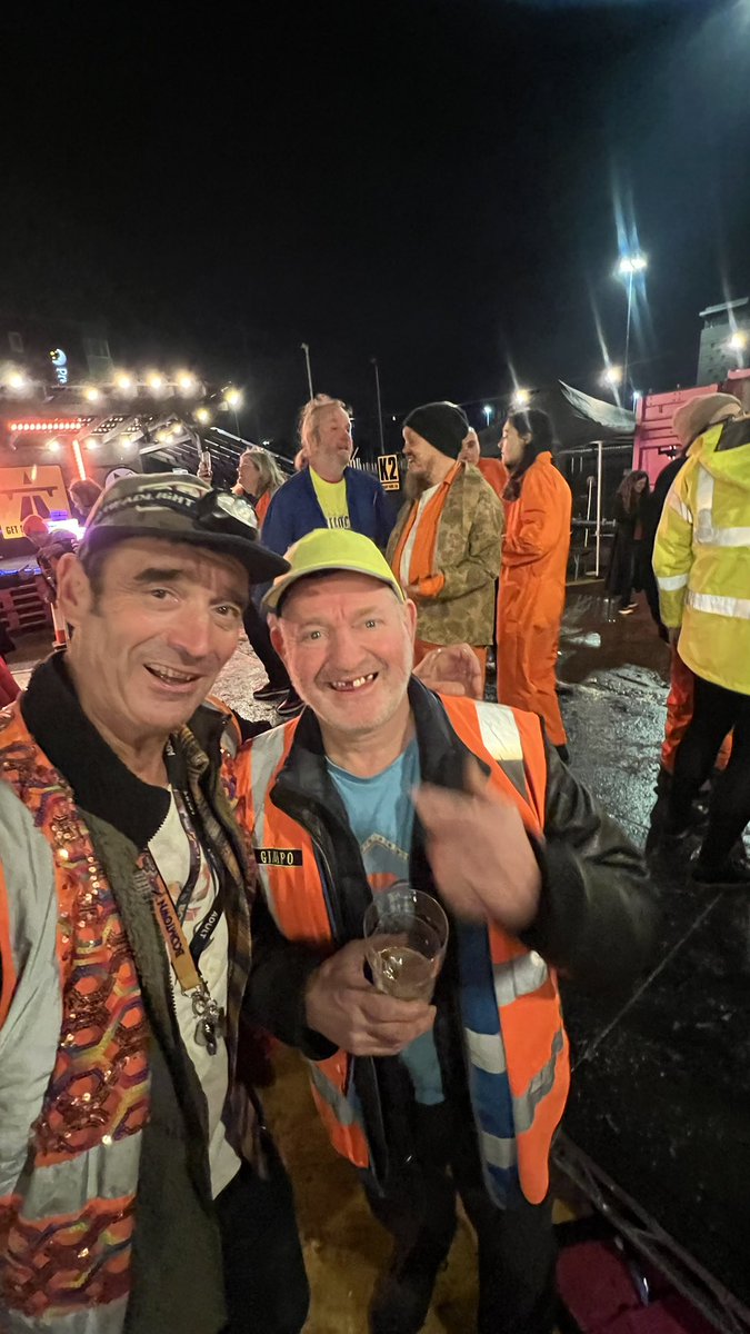 ST3AMCo's tweet photo. ONLY IN LIVERPOOL…
Would you find a guitar shop open at 7pm on a Sunday night…
The night after a party where you really feel you found your tribe, in orange hi-viz
At the #PeoplesPyramid day getting ideas for #OurKLF🔼
#ArtConnects in #MusicCity 🎸 https://t.co/SxJVTRcXyj