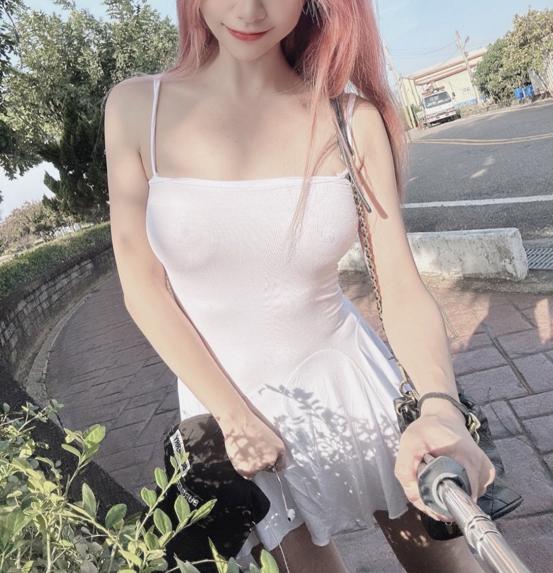 wang_yi36878's tweet photo. 清純運動風也是可以吧？💋 https://t.co/kJ23V4hvRa
