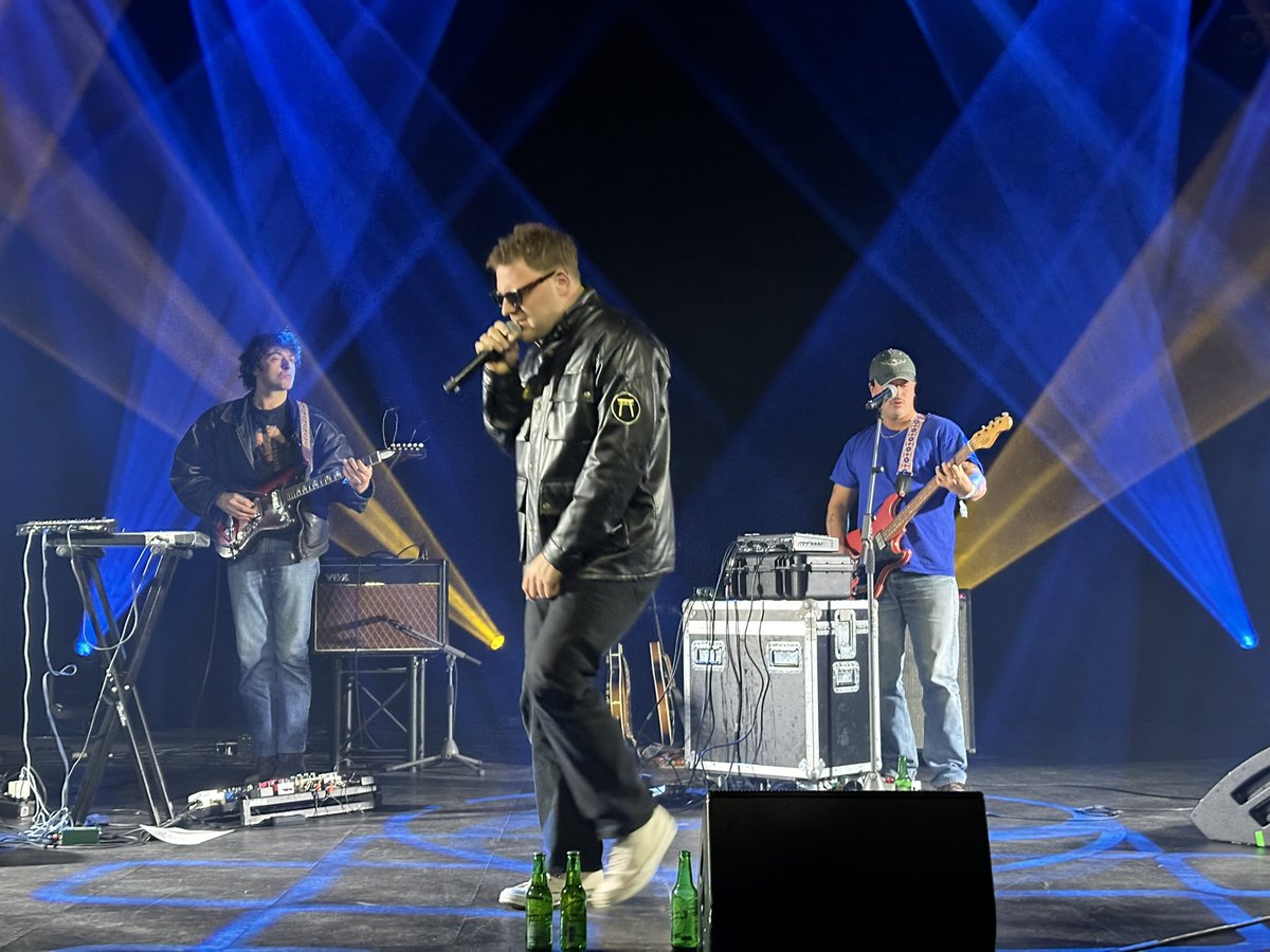 100procent010's tweet photo. ook de tweede dag @etnfestival gisteren weer veel variatie met @bobuitzuid Graaf Landgraaf Toverberg en Dame Area https://t.co/HlKWK48k73