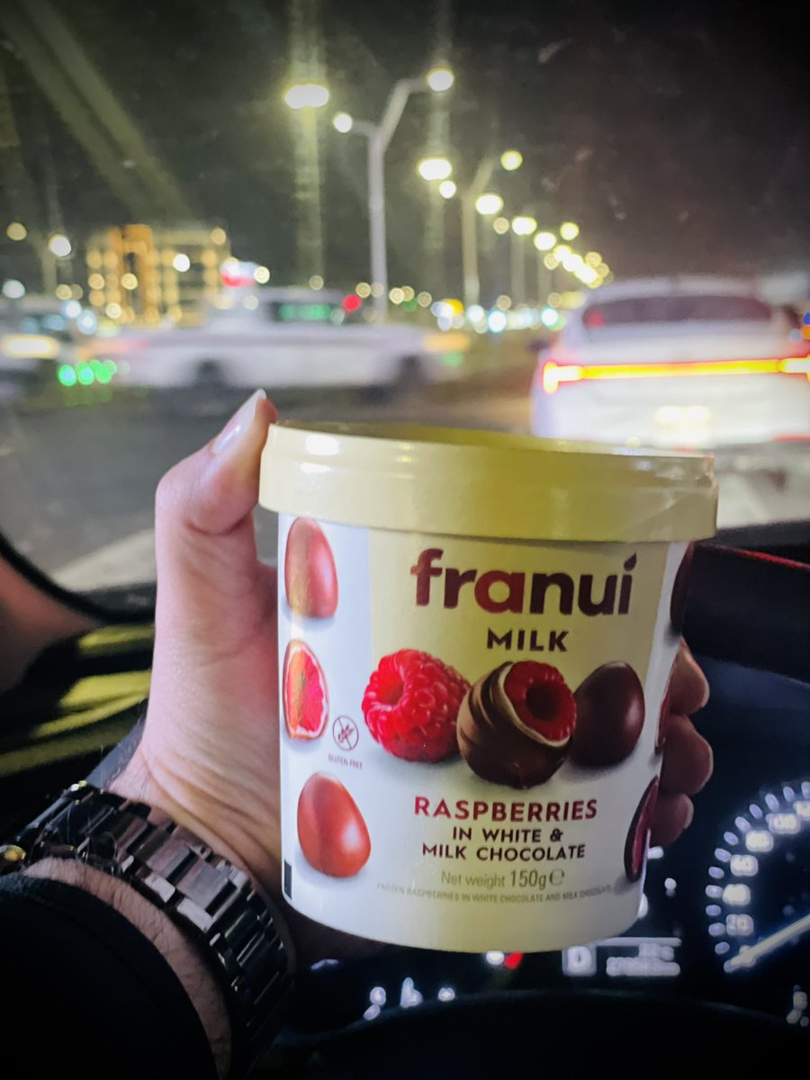 تعبت من ادمان هالشيء لذيذ بشكل مخيف

#مساء_الاجواء_الحلوه 
#مساء_الخيرِ