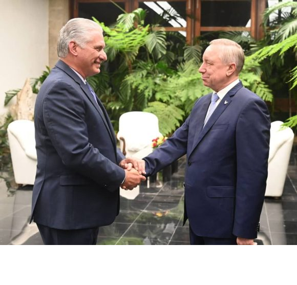NerbeyGS2023's tweet photo. Díaz-Canel sostiene fraternal encuentro con gobernador  de San Petesburg.#Cuba.#Rusia.#CiegodeÁvila. https://t.co/RgEfAK34nx