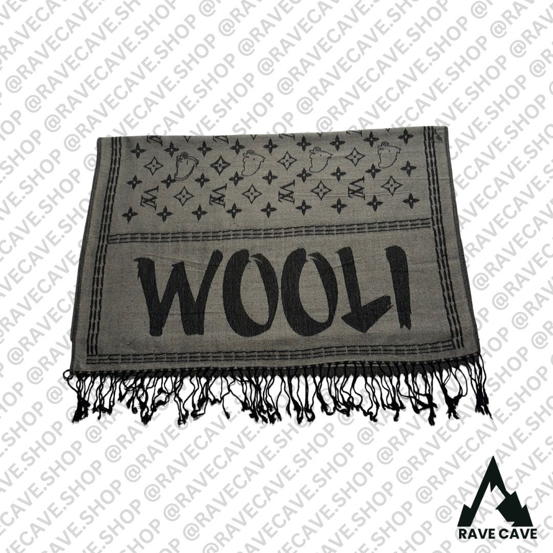 ravecaveshop's tweet photo. ‼️FOR SALE‼️ Wooli Vuitton Pashmina with faded signature
$75 + shipping. DM with questions✨#wooli #mammoth #wootuskclan #saywooli #forsale #plur https://t.co/MP2IkNPZsB