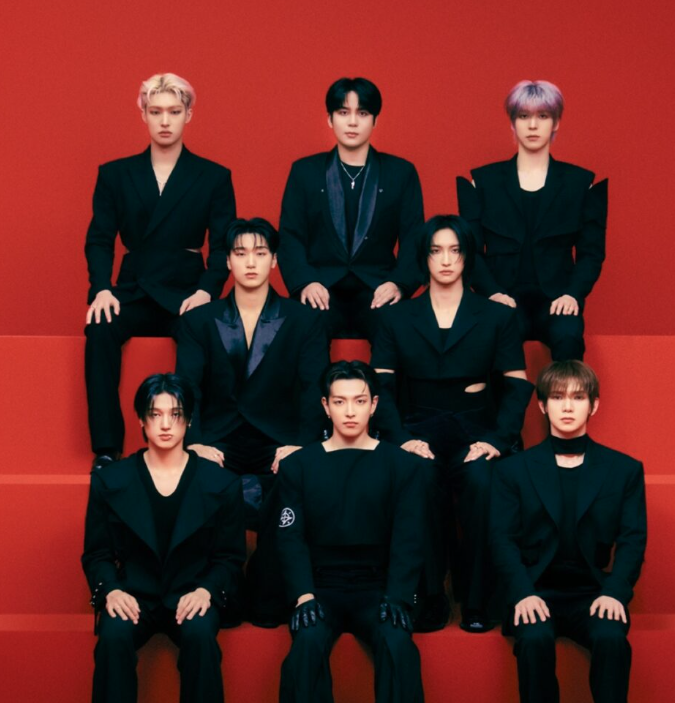 AboutMusicYT's tweet photo. 'Golden Hour: Part 2' by ATEEZ debuts at #1 on Billboard 200 with 184,000 units. https://t.co/h6XtDTKTLR