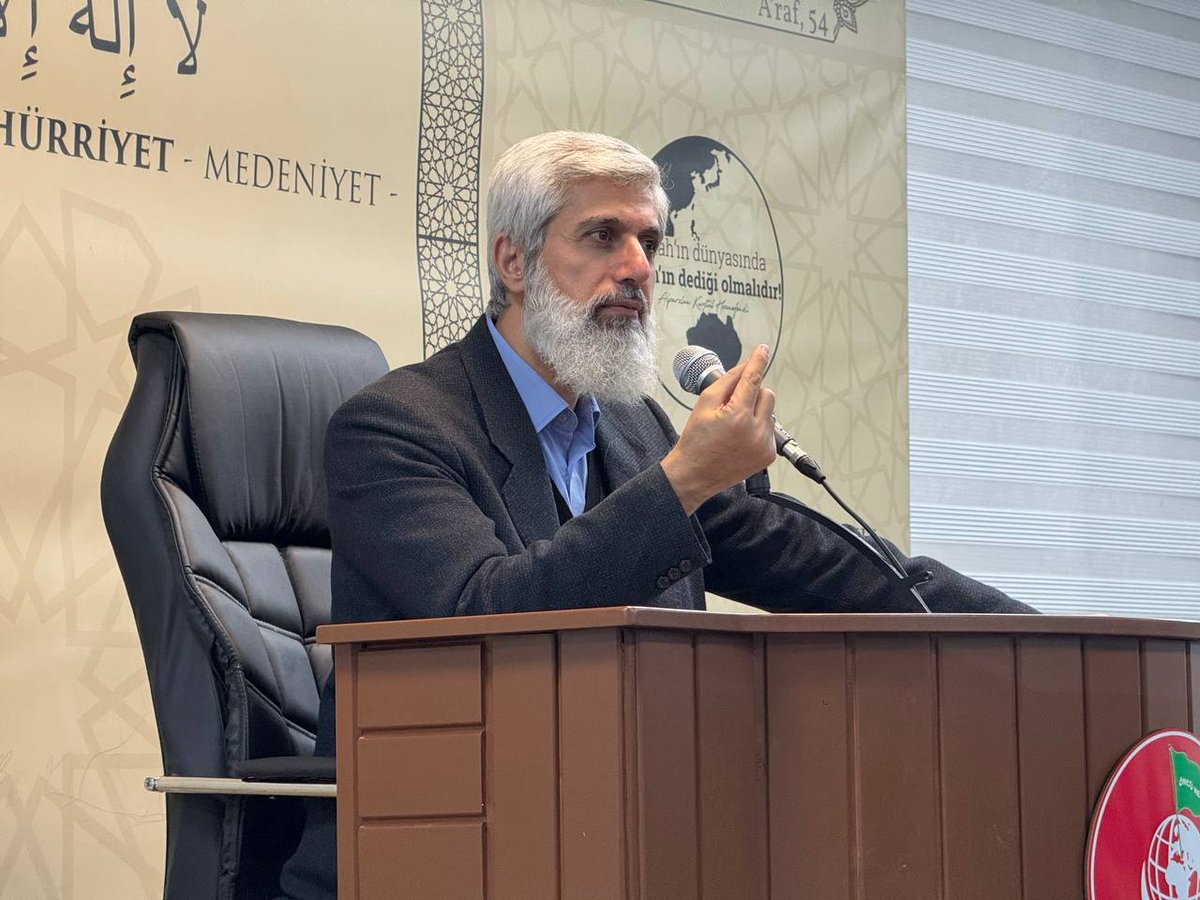 alparslankuytul's tweet photo. Alparslan Kuytul Hocaefendi, konferans vesilesiyle gittiği Malatya'da konferans sonrası talebeleri ve sevenleri ile hasbihal etti. https://t.co/98VHMSWP9c