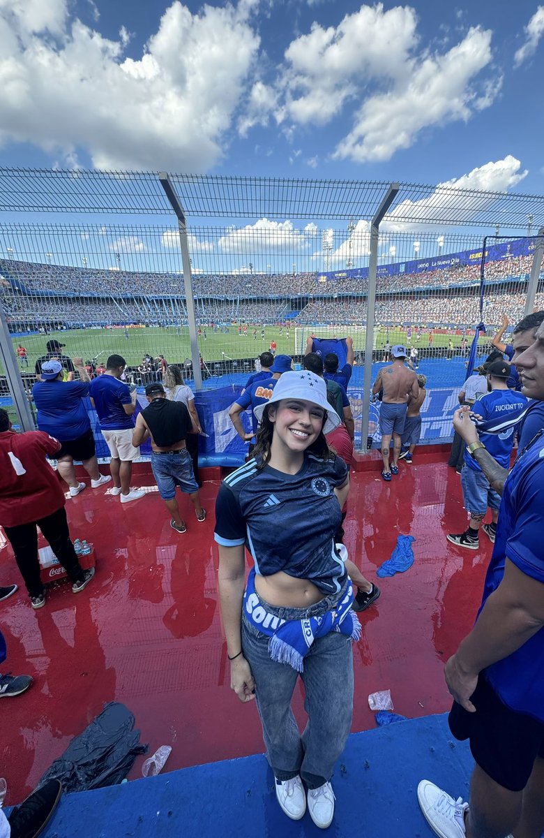 amantedomp10's tweet photo. "Nem a morte nos separará, porque o céu também é azul"💙 https://t.co/38QQDtFlPX