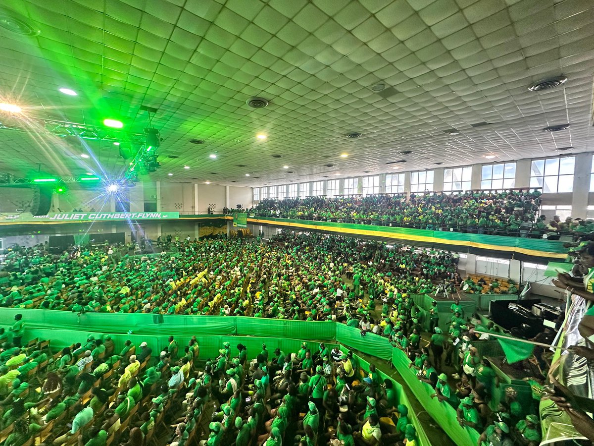 kiz_instyle's tweet photo. Nothing chakka chakka
Nuh dirt.. What a conference sweet on point young, fresh, fully active, and vibrant
@jlpjamaica #jlpconference
๐๐๐ฏ๐ฒโ๏ธ https://t.co/wjK8uycXqM