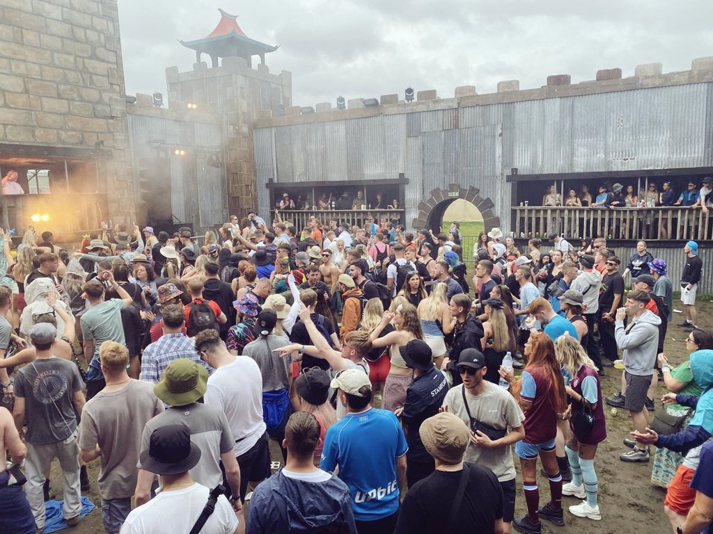 DonalMach's tweet photo. Beatherder 2024 
@Beatherder ❤ https://t.co/rNQgKdcf7U