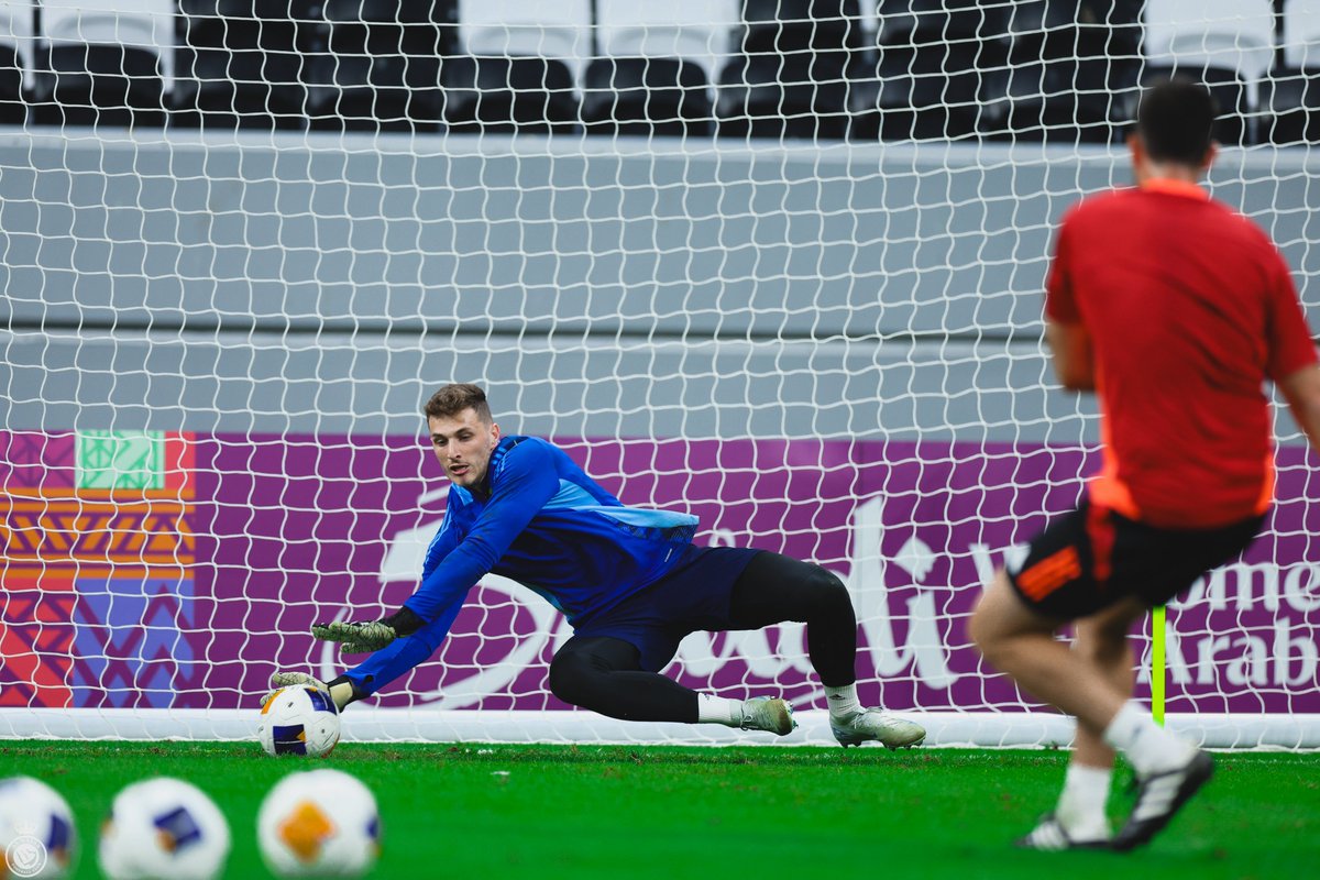 AlNassrFC's tweet photo. 🧤 https://t.co/uquIYDud3T