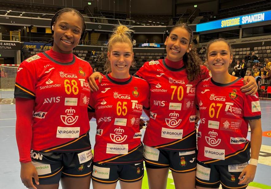 Rumbo al #ehfeuro2024 !
Cuatro de <a href="/superamara/">super amara</a> <a href="/BalonmaBeraBera/">super amara Bera Bera</a> !
Enhorabuena <a href="/lyyndiiee/">LYNDIE TCHAPTCHET</a>, <a href="/Anneera7/">Anne Erauskin</a>, <a href="/caarmeen__10/">carmen🌼</a> y <a href="/elbaat_11/">Elba Álvarez</a>
