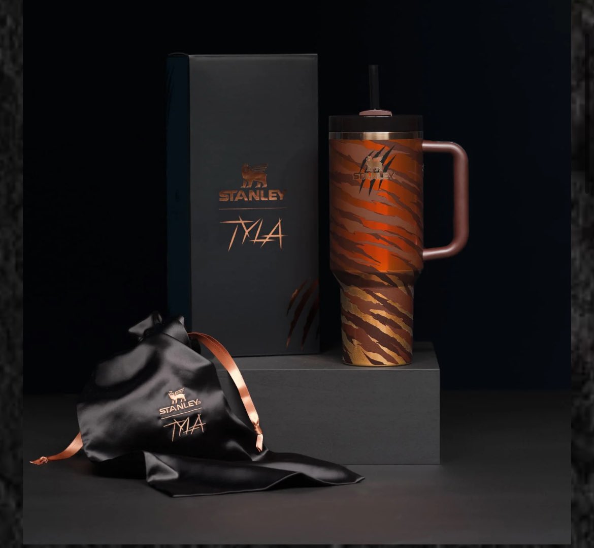 EscapeTracks tweet media