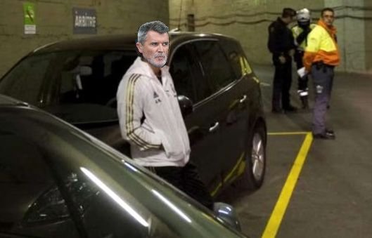 JtheHall's tweet photo. Roy Keane waiting in the car park

#MUFC #IPSMNU https://t.co/1GPGreVNe9