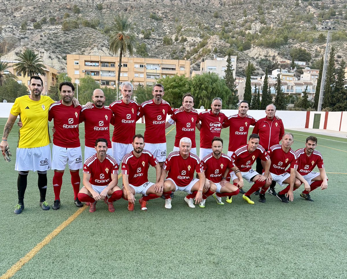Tarde de fútbol ⚽️ y disfrutando, no pudimos conseguir la victoria 1-2 pero lucho, jugó y mereció un poco más, seguimos adelante, enhorabuena <a href="/lorcadeportiva/">Lorca Deportiva</a> 👏 <a href="/ffrm_es/">FFRM</a> ⚽️💥