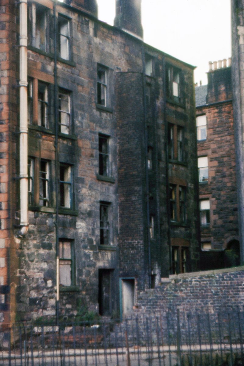 InverclydeHN's tweet photo. Pics of the day number 1702, Glen area, Port Glasgow, March 1971. Sandy Kennedy Collection ©McLean Museum https://t.co/l5cfnocsKh