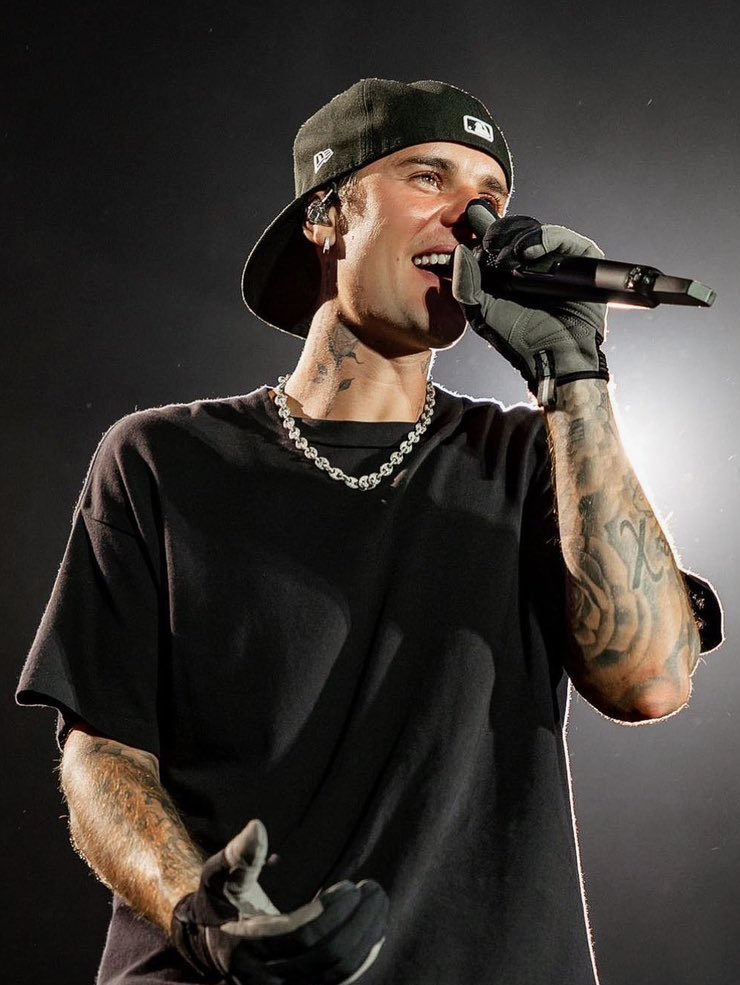 bella ⋆𐙚₊˚⊹♡ | W2 BIEBERCHELLA tweet media