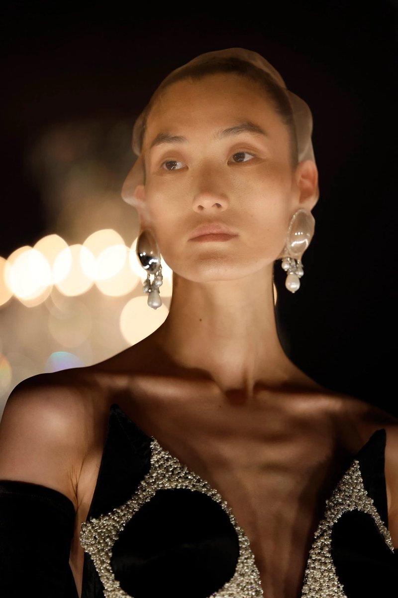 IvoryMali's tweet image. Schiaparelli Fall 2024 details&amp;gt;&amp;gt;