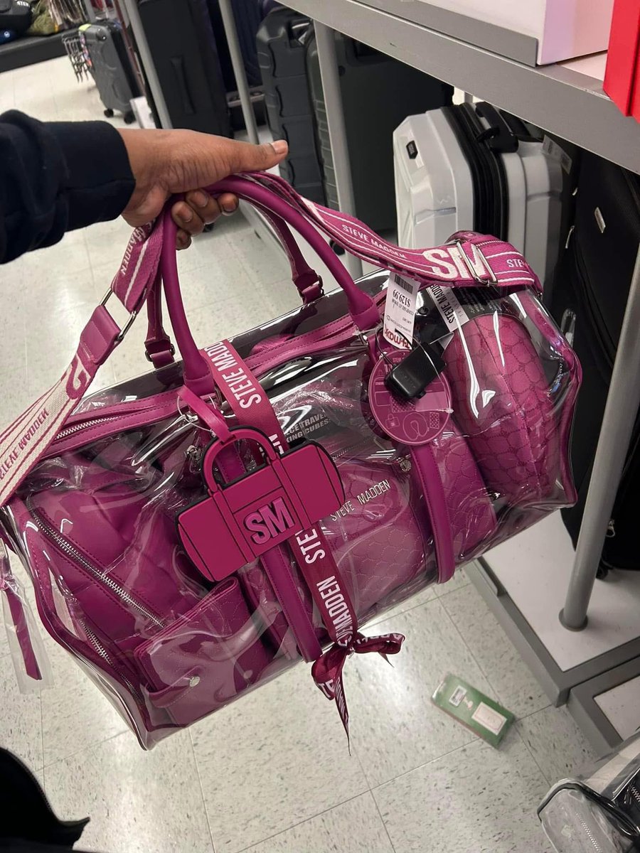NunnieTheG's tweet photo. Okayyy!! Steve Madden I love these Spend The Night/ Travel Bag Sets!!😍😍😍😍😍😍 https://t.co/mUtpfBVB0s