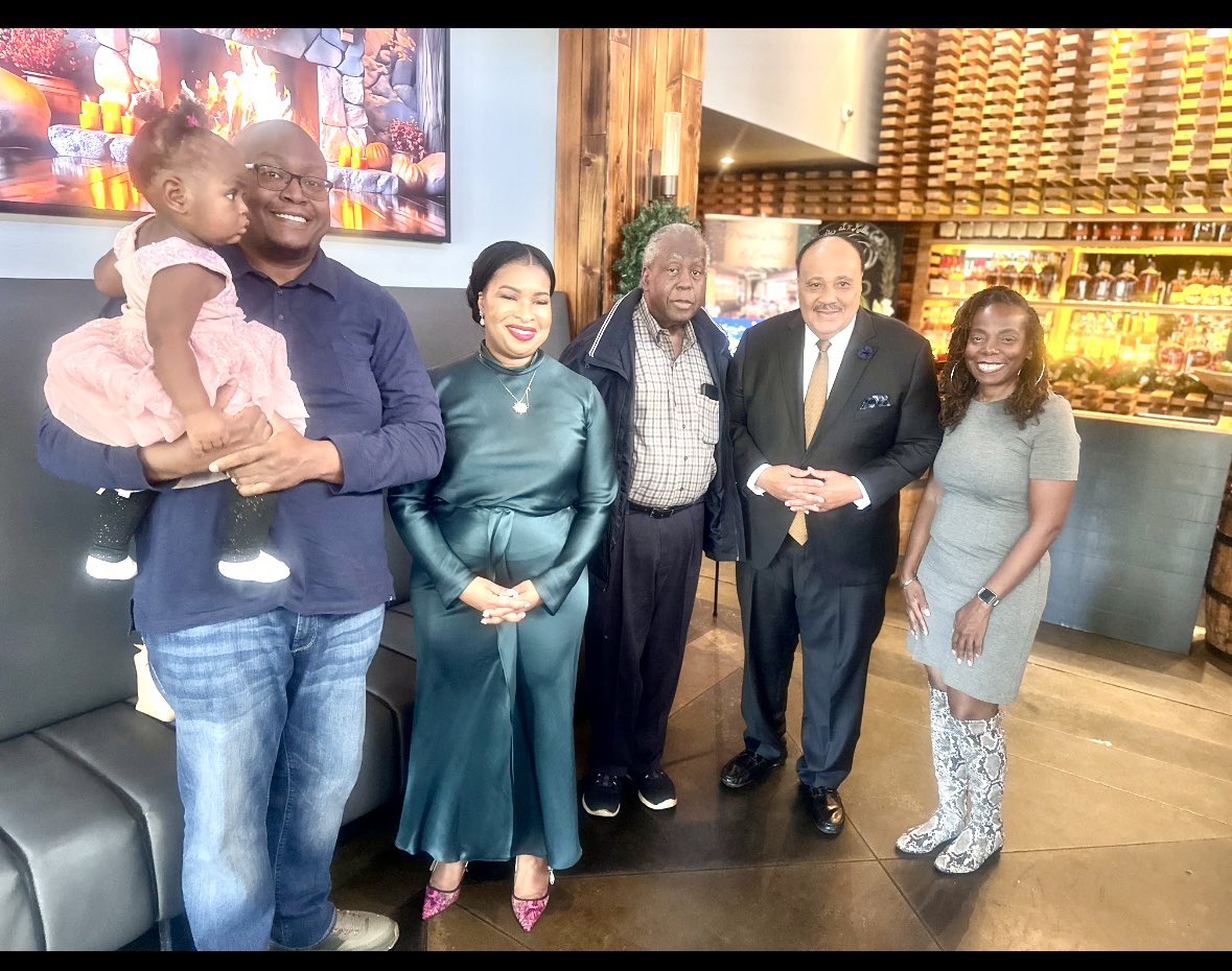Candace Steadman (@candaceducates) on Twitter photo Great to meet Martin Luther King III and wife Mrs. Arndrea Waters King. It was such a special moment as we celebrated my niece’s 1️⃣st birthday 🎂. She is named for my mom <a href="/swhwalker/">Sherry W Holloway</a> who transitioned a little over a year ago. <a href="/TheKingCenter/">The Martin Luther King, Jr. Center</a> Great to meet Martin Luther King III and wife Mrs. Arndrea Waters King. It was such a special moment as we celebrated my niece’s 1️⃣st birthday 🎂. She is named for my mom <a href="/swhwalker/">Sherry W Holloway</a> who transitioned a little over a year ago. <a href="/TheKingCenter/">The Martin Luther King, Jr. Center</a>