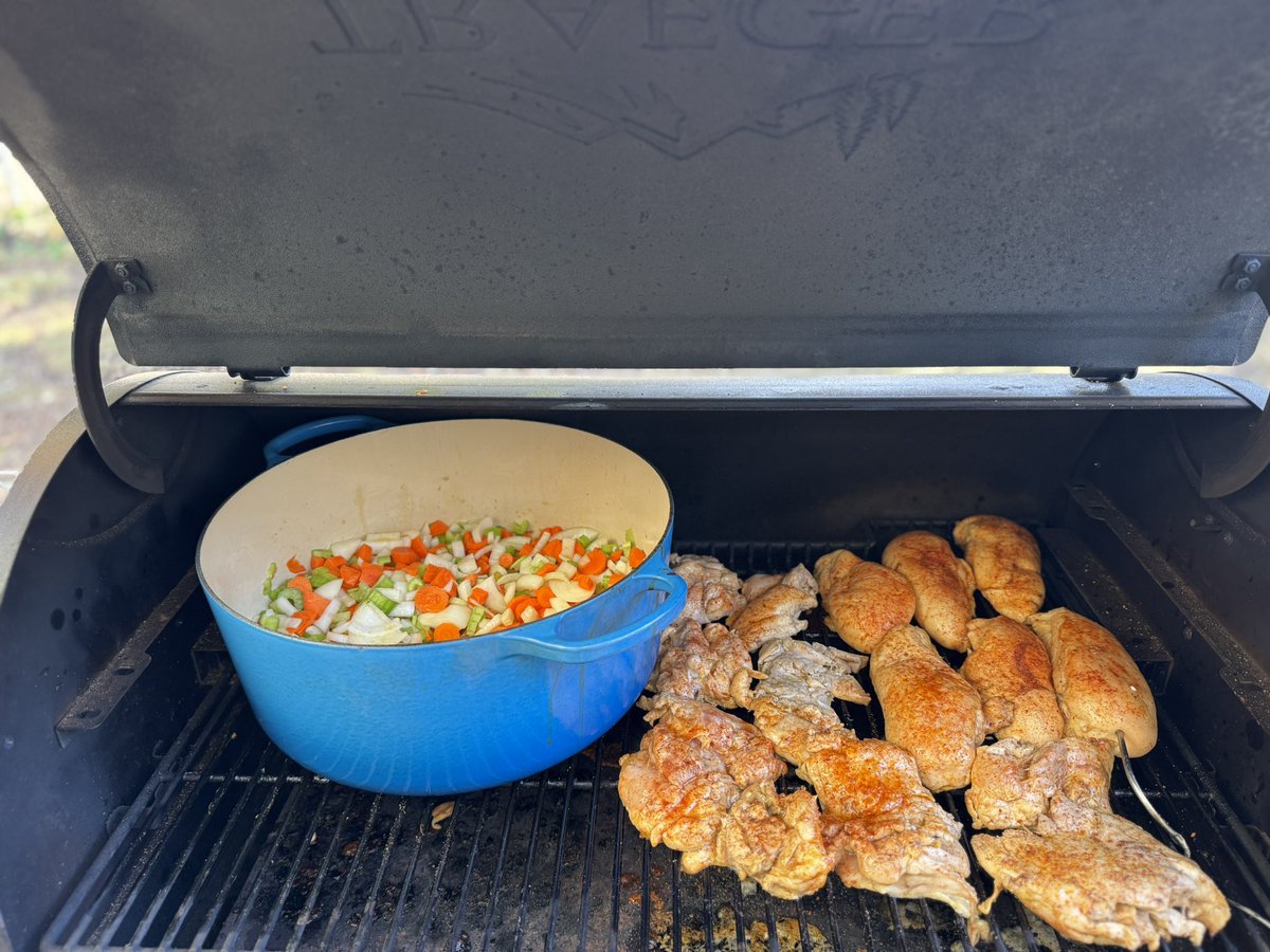 Ta2dGpa's tweet image. What a Sunday!!! Started the day worshipping the #RisenOne. 

Currently cooking Chicken and Dumplings on my @TraegerGrills for my Small Group tonight.