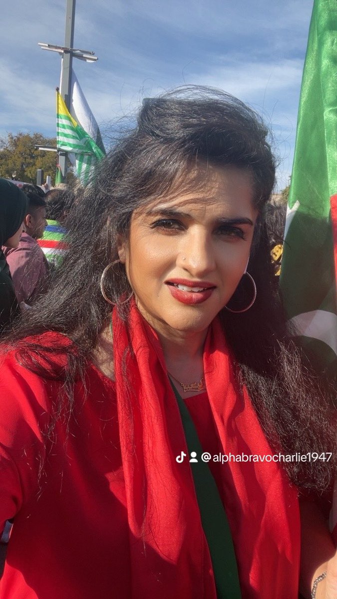 alphabravo1947's tweet image. #24NovemberFinalCall #24Nov #RELEASEIMRANKHANNOW #Dallas 
We Are With Imran Khan &amp;amp; All Pakistanis! 🇵🇰🇺🇸 ❤️💚