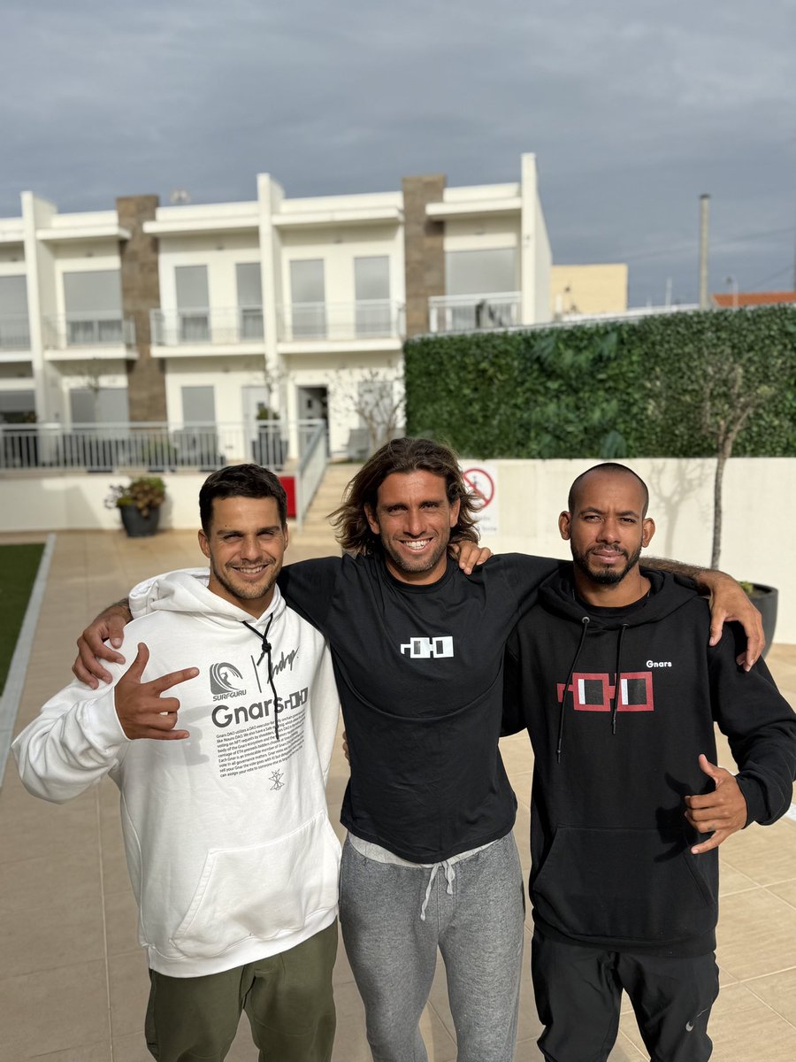 GNARSZARÉ ⌐◨-◨
<a href="/gnars_dao/">Gnars</a>