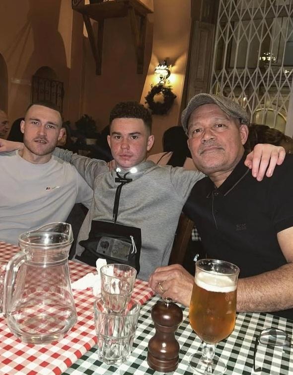Out for dinner <a href="/TheCasaItalia/">Casa Italia</a> Liverpool,celebrating my boy Rio's 16th birthday,Rio next to me with big bro <a href="/ReeeceGrant/">Reece Grant</a> The food and atmosphere were perfect 🤗❤️🤗