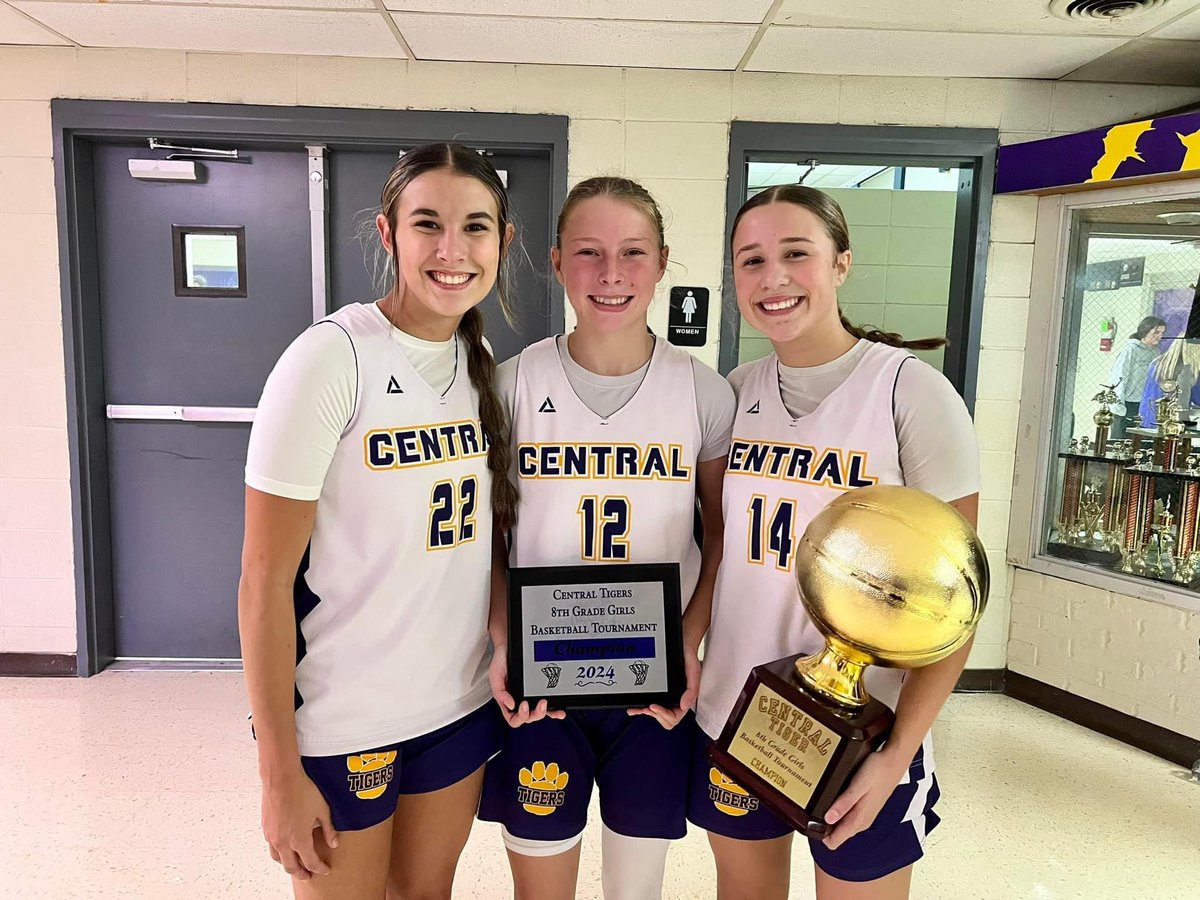 Put in the work and you will be successful. We won another one! ❤️🔥🏀 <a href="/GabbyR2029/">Gabby Randolph</a>