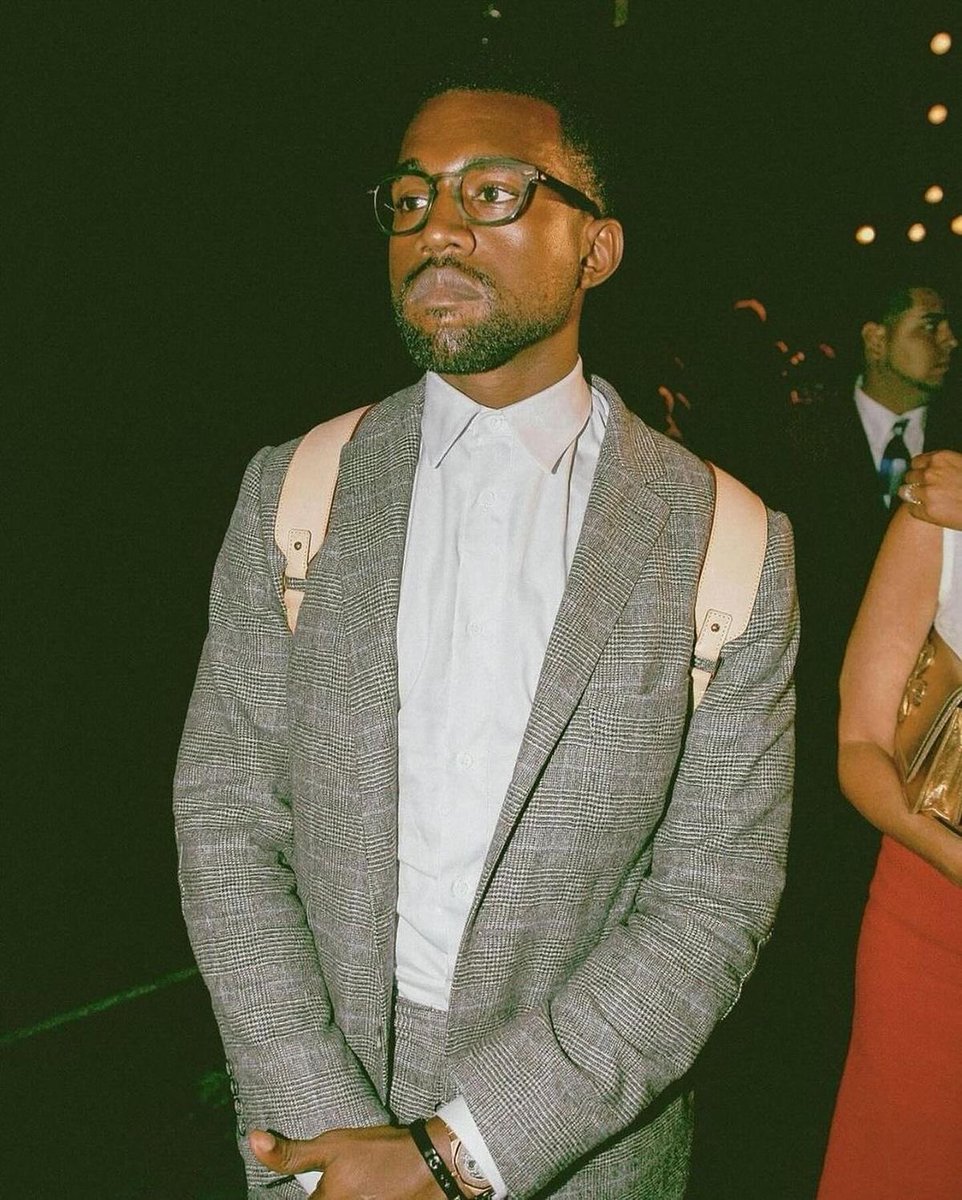 boymolish's tweet photo. 808s &amp; Heartbreak era outfit😮‍💨 https://t.co/bIP4XfprOq