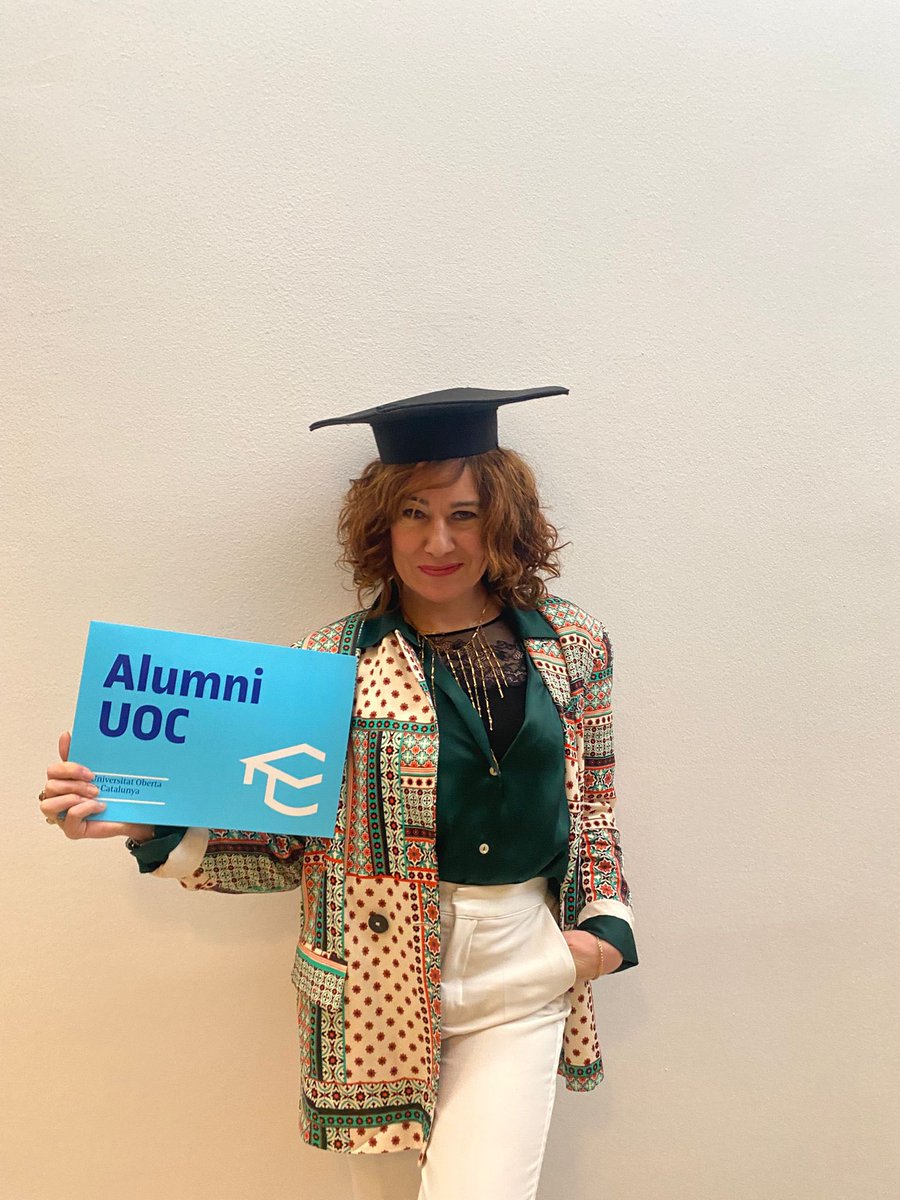 Àngels Bassas (@angelsbassas) on Twitter photo Cerimònia de graduació del meu Màster en Humanitats: Art, Literatura i Cultura Contemporània. Emocionant veure tanta gent que treballa i estudia, gent que tenim fills, treballem i investiguem… 3000 persones a l’#auditoriforum, celebrant #educació <a href="/UOCuniversitat/">UOCuniversitat</a> #UOC Cerimònia de graduació del meu Màster en Humanitats: Art, Literatura i Cultura Contemporània. Emocionant veure tanta gent que treballa i estudia, gent que tenim fills, treballem i investiguem… 3000 persones a l’#auditoriforum, celebrant #educació <a href="/UOCuniversitat/">UOCuniversitat</a> #UOC
