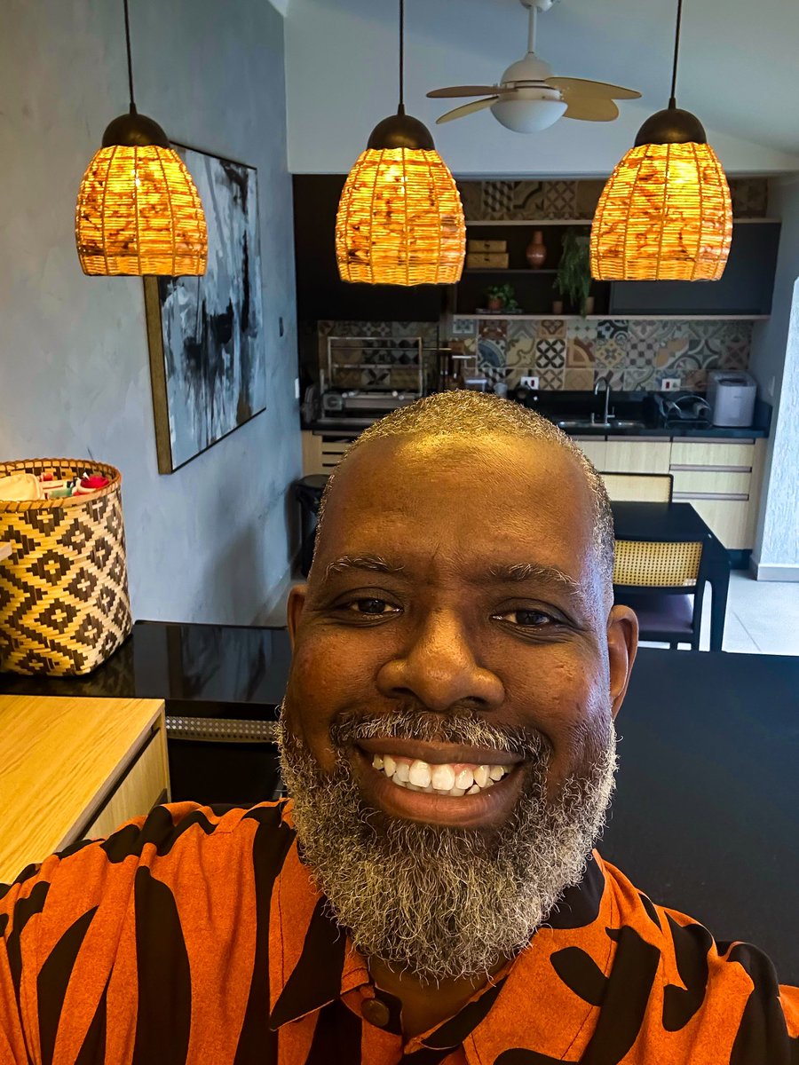 periclesfaria's tweet photo. Feliz demais com o meu timão! Vai Corinthians ⚽️💪🏾 https://t.co/zW5Cjc6Nnd
