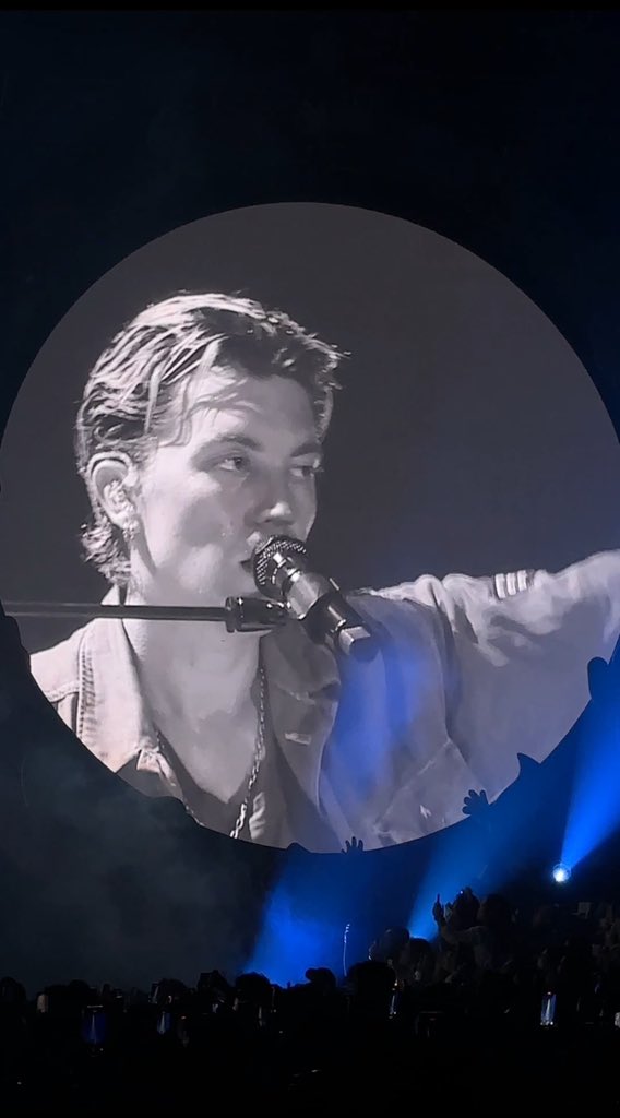 puzzythang's tweet image. LANYYY🫶