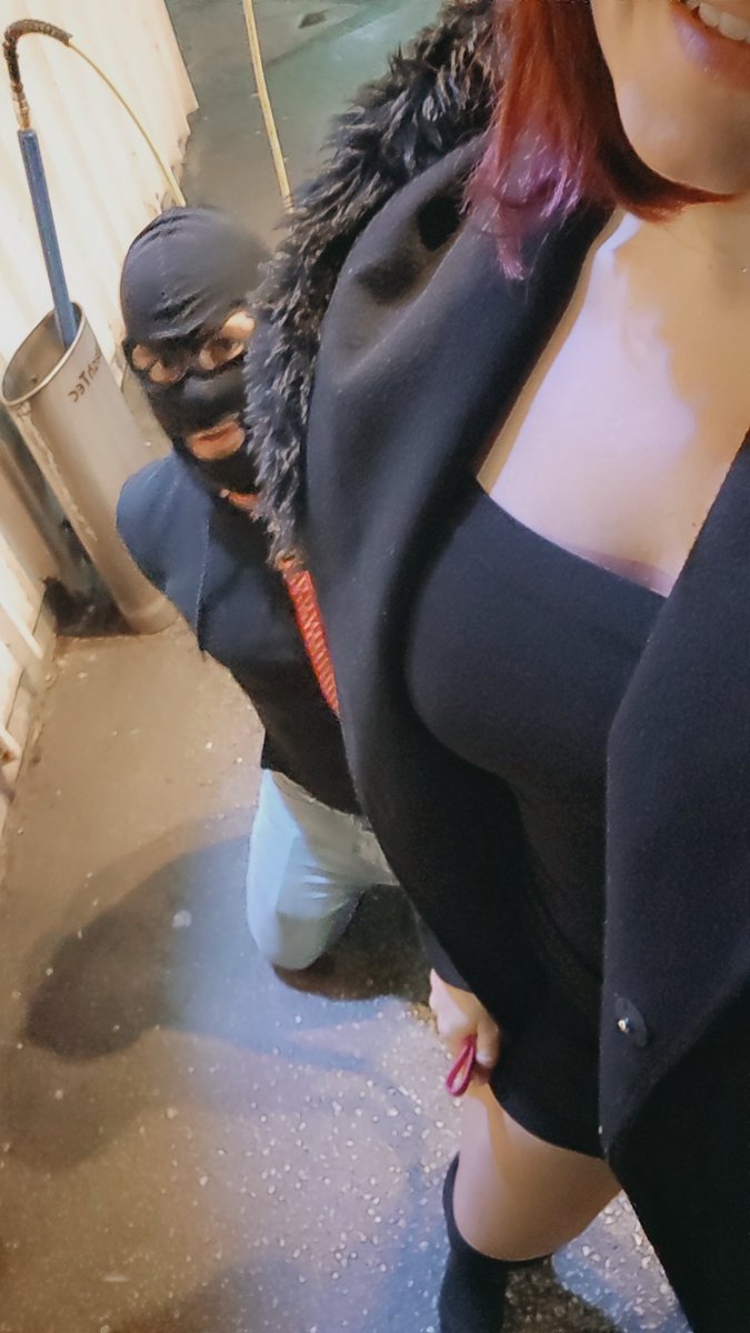 PrettyFoot06's tweet image. #moneyslave #soumis #fetichistes #findom #domina 
Promenade de  mon chien 🐕 😈

@RT_SoumisChien @Brun0Parent @soumis_RT  @findom4feet  @Afrenchpuppy @finrt4dom @Kuborjadore @rtfindom @RTGynarchyslave @RT_findnude @retweeter__king @JulienTopart