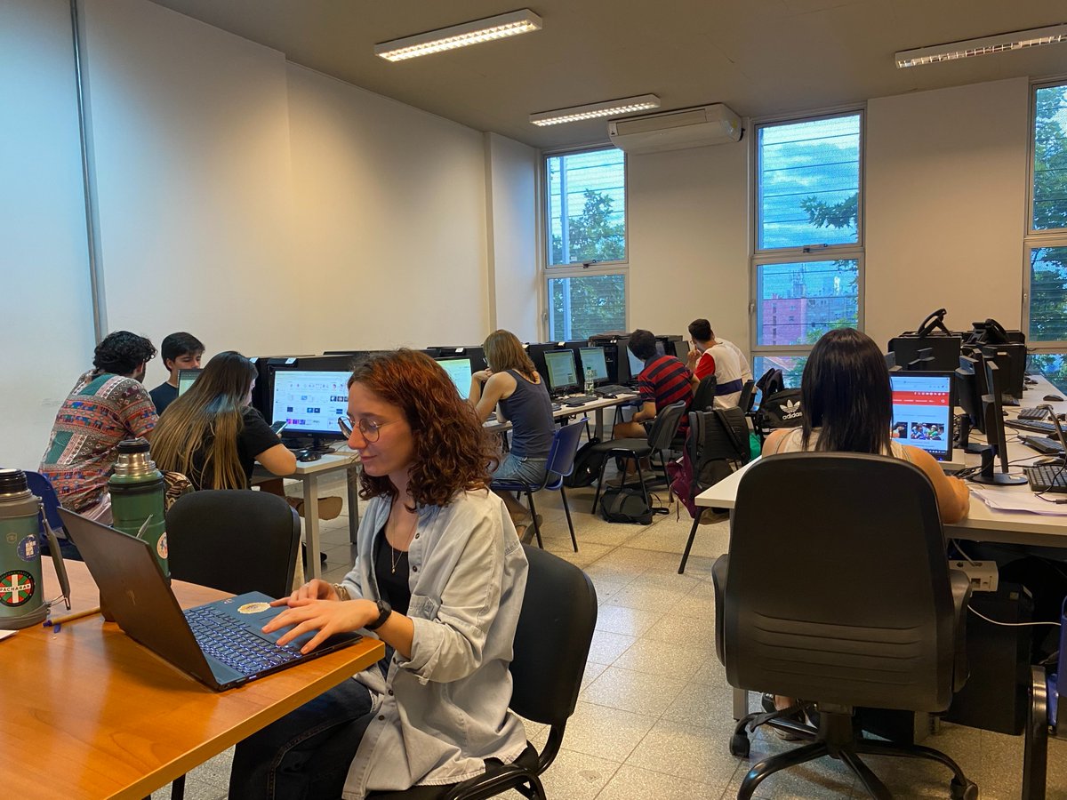 Ya comenzamos con la cobertura del #Balotaje2024 en Sala de Redacción.
¡Seguinos en nuestras redes para estar actualizado! 🗳️

#InformateconSala #EleccionesconSala #Balotaje2024