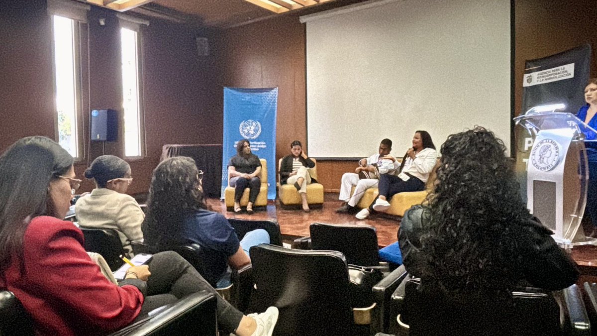 MisionONUCol's tweet image. #FirmesConElAcuerdo | Dos ceremonias de graduación de firmantes de paz y un conversatorio marcaron la conmemoración del octavo aniversario del Acuerdo de Paz en Cauca, con participación de instituciones, comunidad y @MisionONUCol.🧵