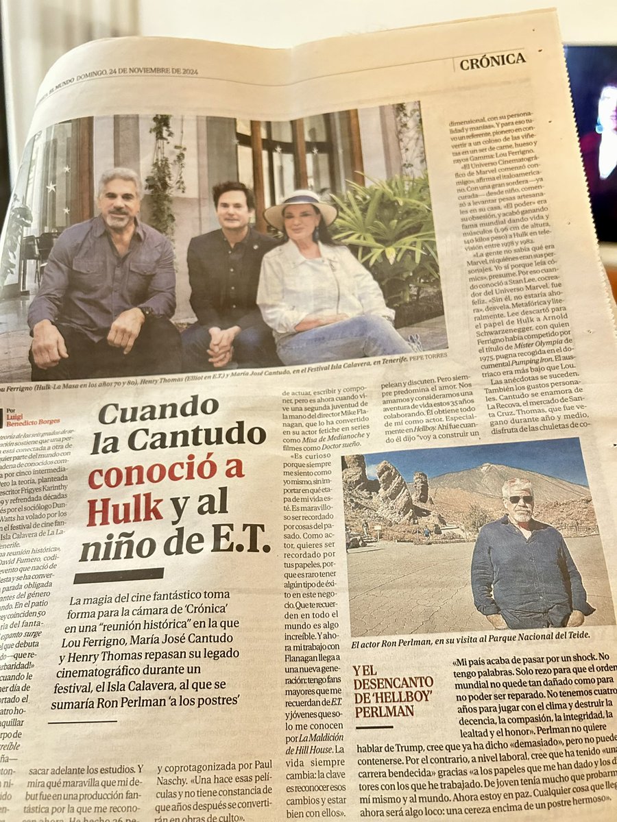 Esto es buenísimo. Lou Ferrigno (La Masa), Henry Thomas (el niño de ET), la Cantudo y Ron Perlman en un pequeño festival de Tenerife. ¡El año que viene quiero ir!
