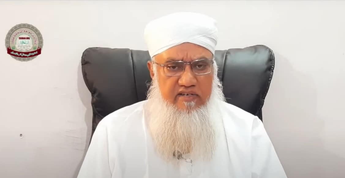 NewsAlgebraIND's tweet photo. BIG BREAKING NEWS 🚨 Maulana Sajjad Nomani apologizes after MASSIVE victory of BJP in Maharashtra 🔥🔥

He had urged all Muslims to boycott people who voted for Modi in LS elections. 

Now he says, "My statement was not against any community or was not a fatwa. I take back my words & apologise unconditionally"

Earlier, he had even said "The target is Centre and not only Maharashtra"

Nomani actually played a key role in uniting hindus of Maharashtra 🔥