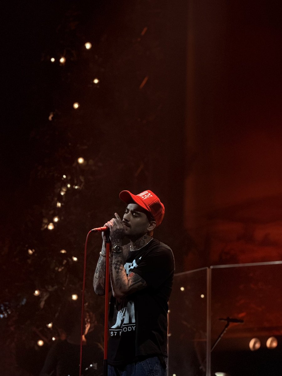 oriannevf's tweet photo. Incredibly blessed 🤍🪜 

#Zayn #ZaynSTTSTour #Leeds https://t.co/72MQcmoUJy